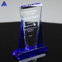 Cristal de trofeo de placa de grabado de visión superior personalizado al por mayor con base azul