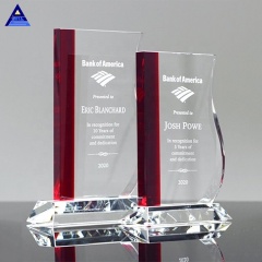Vente en gros Design élégant Cadeaux de promotion d'entrepreneur Red Wave Trophée de cristal de gravure personnalisée