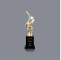 China hochwertige neue Design Whosale Custom Metal Award Trophy Cup Kristall Trophäe