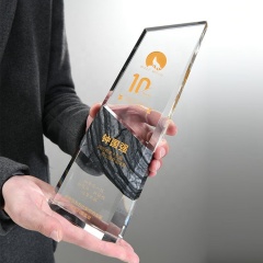 Logotipo grabado personalizado Placa de cristal negro y transparente Bloque Escudo Corona Obelisco Premio de trofeo de cristal