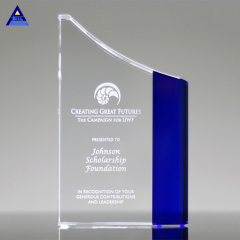 Trofeos y premios de cristal de grabado transparente y azul personalizados baratos de Pujiang
