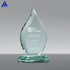 Premio de trofeo de cristal de jade de llama biselado al por mayor de fábrica con base