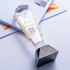 2021 Nouveau trophée de récompense Crystal Design Gravure personnalisée Trophée de cristal de diamant plaque sport trophée de golf de cristal