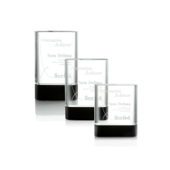 Trophée de cristal de base noire carrée blanche de cristal K9 de haute qualité en gros de Chine