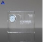 Horloge en cristal décorative optique transparente de conception de client en gros pour l'usage de bureau