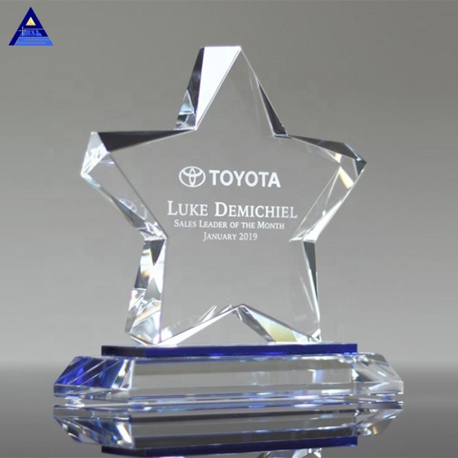 Regalo de premios corporativos de trofeo de cristal en forma de estrella de arte popular con grabado de logotipo