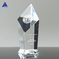 Cadeau de bouclier de cristal de trophée de récompense de verre de cristal de luxe de forme d'obélisque clair élégant pour des récompenses de concurrence