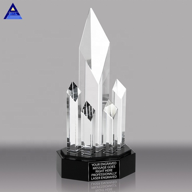 New Design Personalized Faceted Column Award Crystal Glass Trophy for Business Gift