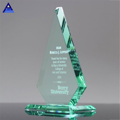 Meilleure vente de design personnalisé Cadeau promotionnel Triangle drôle Trophée chinois