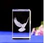 Cadeaux en cristal laser 3d les plus récents et à la mode de l'article d'oiseaux de paix