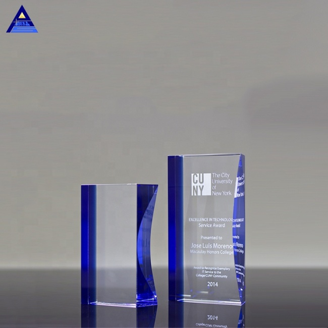 Trofeo modificado para requisitos particulares al por mayor de los premios del cristal neo, cubo cristalino grabado con láser 3D