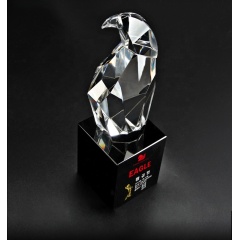 Meilleur matériau en cristal k9 Eagle Black Crystal Base Eagle Crystal Award Trophy