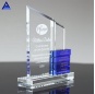 Trofeo de cristal azul de nuevo diseño al por mayor de fábrica de Yiwu para grabado personalizado