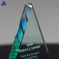Fabrik-Direktverkauf der Mountain Shape Glass Trophy Jade Awards mit gutem Angebot