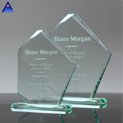 Nouveau Logo personnalisé trophée en verre cristal souvenir en verre de jade de forme pentagonale pour l'équipe