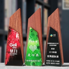 Nouveau trophée de récompense en bois de cristal de conception pour le trophée personnel de cristal d'obélisque de crête de glace
