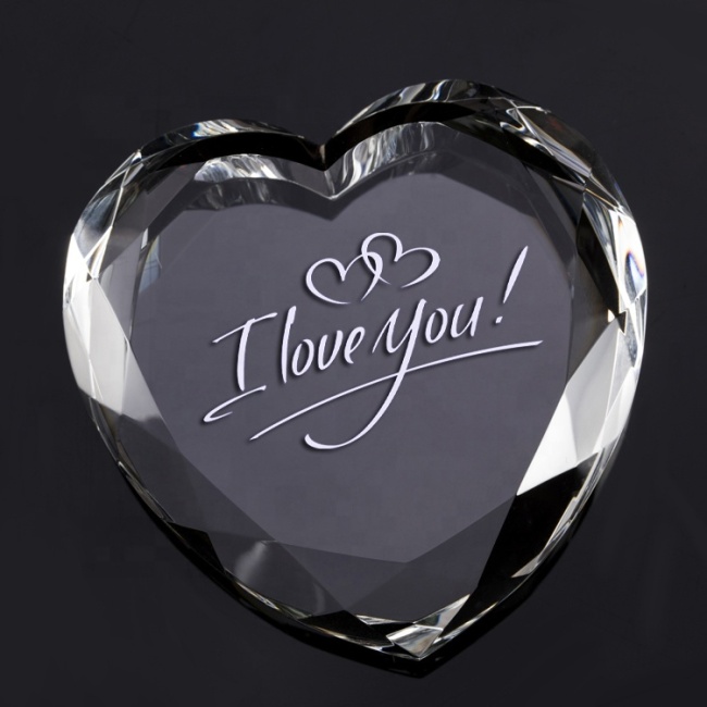 Wholesale Wedding Customized Engraved Crystal Heart Paperweight For Wedding Guests Gifts